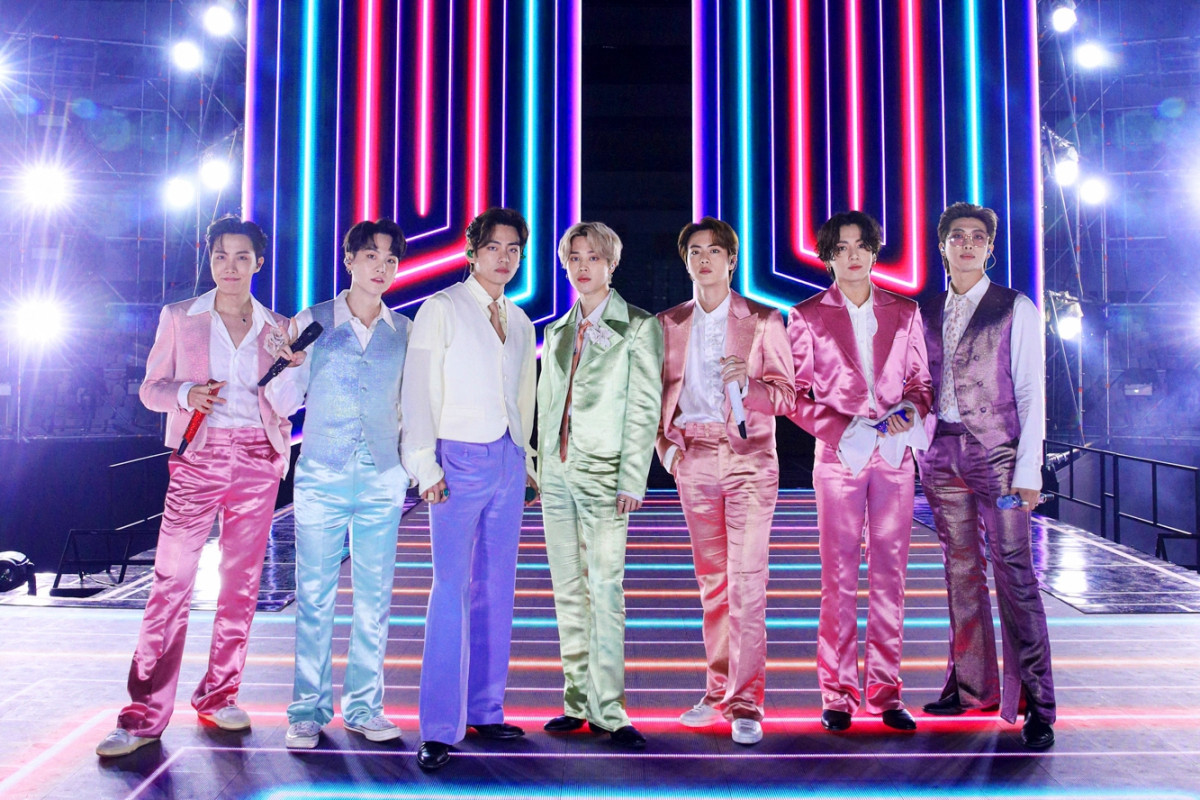 دیسبند شدن بی تی اس: جدایی گروه BTS و لغو اجرای افتتاحیه جام جهانی 2022