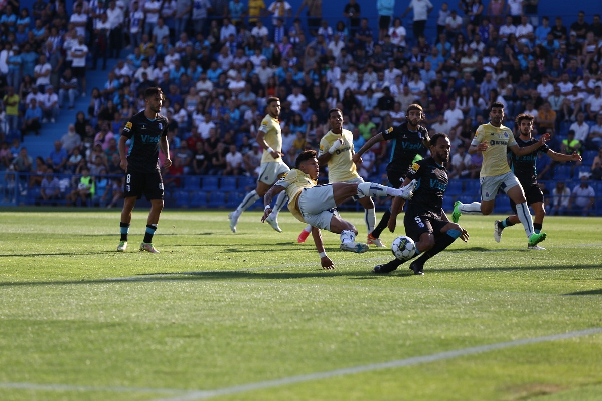 نتیجه بازی پورتو و ویزلا| رستگاری یاران مهدی طارمی در لحظات پایانی