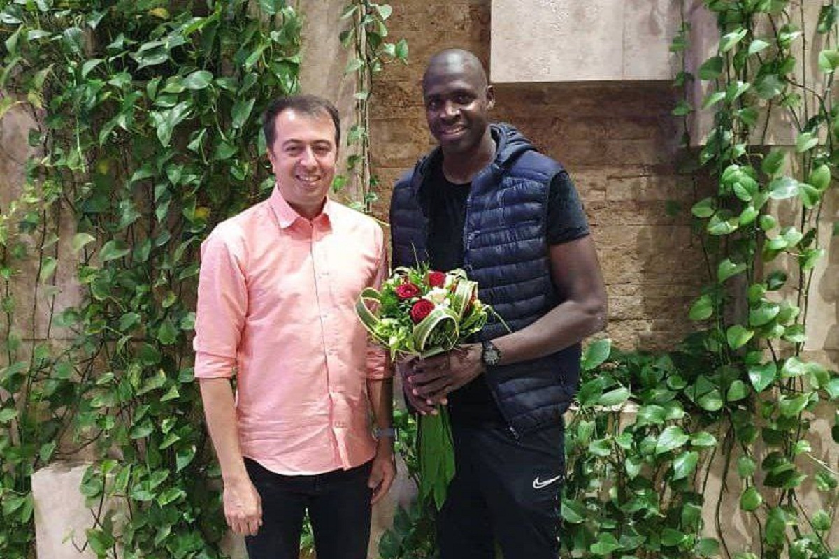 شیخ دیاباته برای پیوستن به پرسپولیس وارد تهران شد