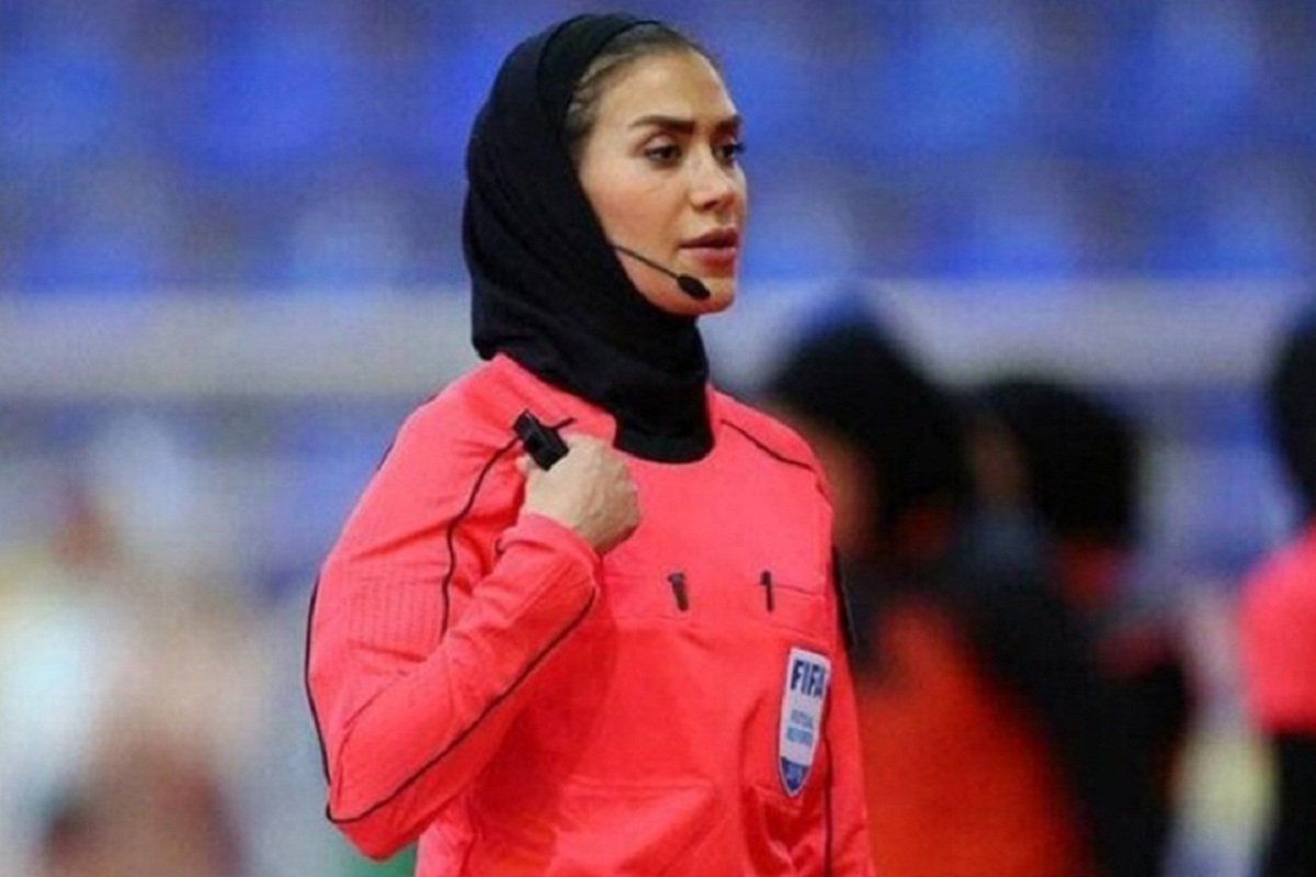 گستاخی فیفا؛ الزام به قضاوت داور زن در مسابقات فوتبال مردان در ایران