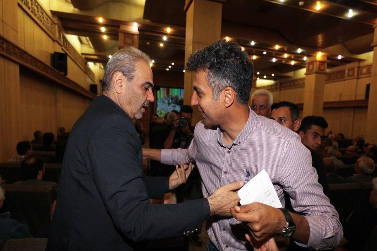 فیلم| سوژه کردن جواد خیابانی توسط عادل فردوسی پور در برنامه فوتبال 360