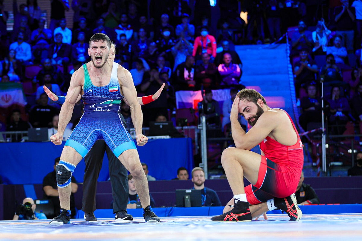 فیلم کامل| مسابقه محمد نخودی با حریف اوکراینی در نیمه نهایی مسابقات کشتی آزاد قهرمانی جهان 2022