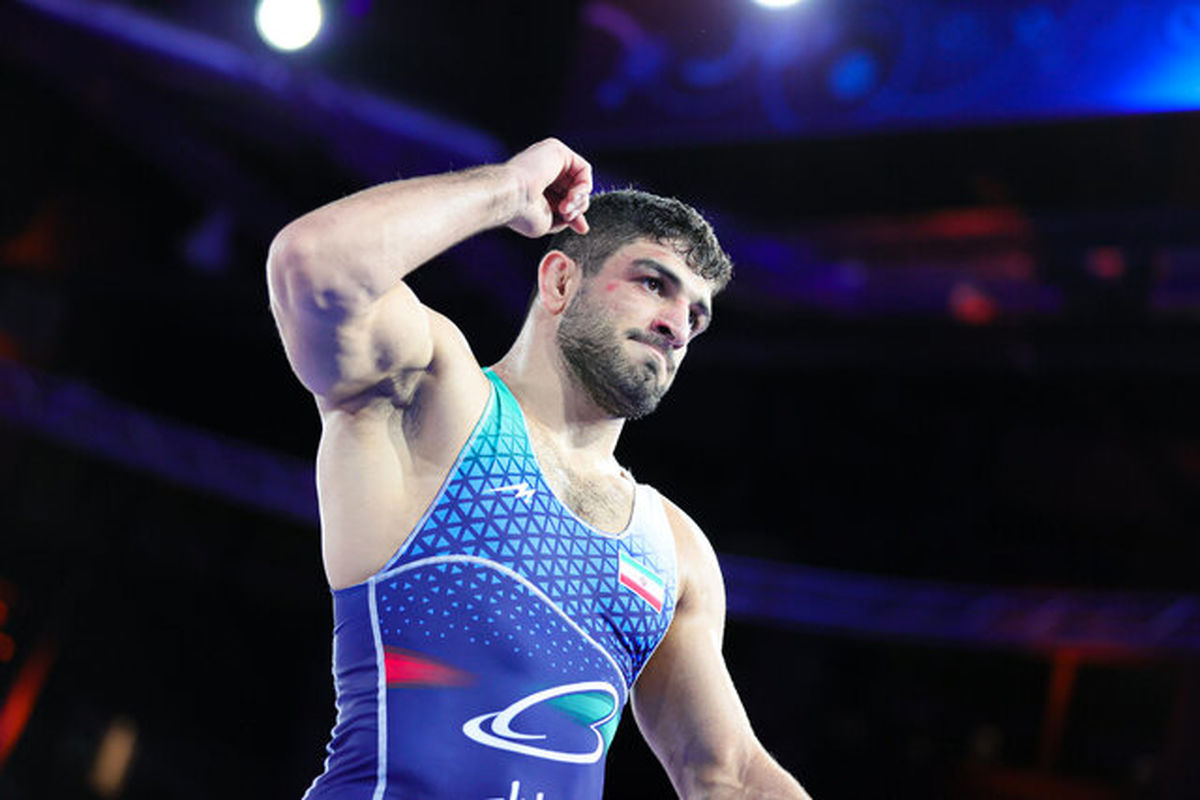 فیلم کامل| مسابقه کامران قاسم پور با عدنان ویسخانوف از فرانسه در دور دوم مسابقات کشتی آزاد قهرمانی جهان 2022