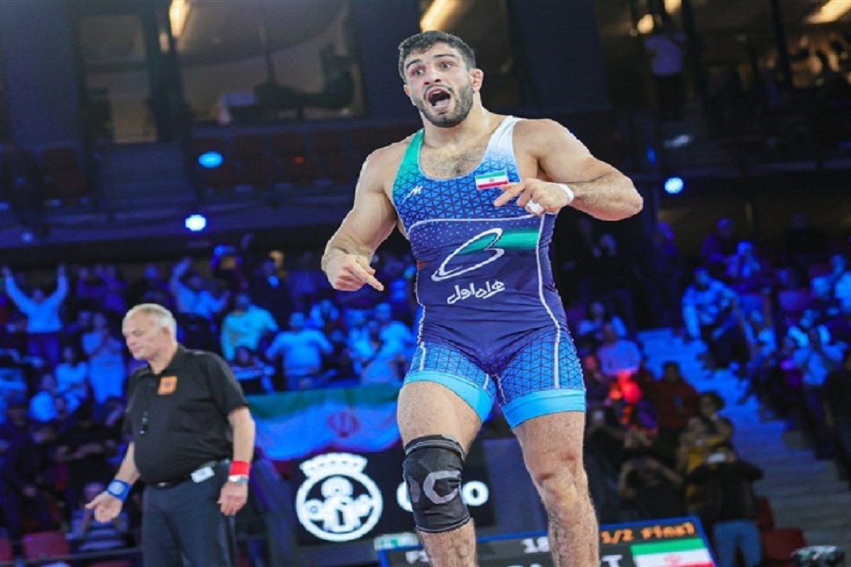 فیلم کامل| مسابقه کامران قاسم پور با حریف گرجستانی در نیمه نهایی مسابقات کشتی آزاد قهرمانی جهان 2022