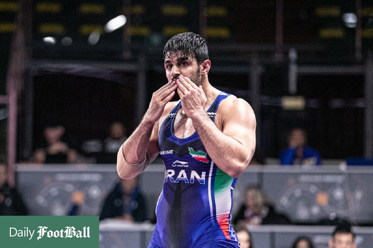 فیلم کامل| مسابقه محمد حسین محمدیان با حریفی از سوئیس در دور دوم مسابقات کشتی آزاد قهرمانی جهان 2022