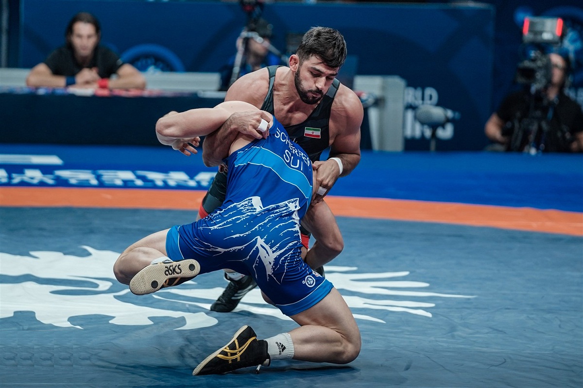 فیلم کامل| مسابقه محمدحسین محمدیان و حریف آذربایجانی در رده بندی مسابقات کشتی آزاد قهرمانی جهان 2022