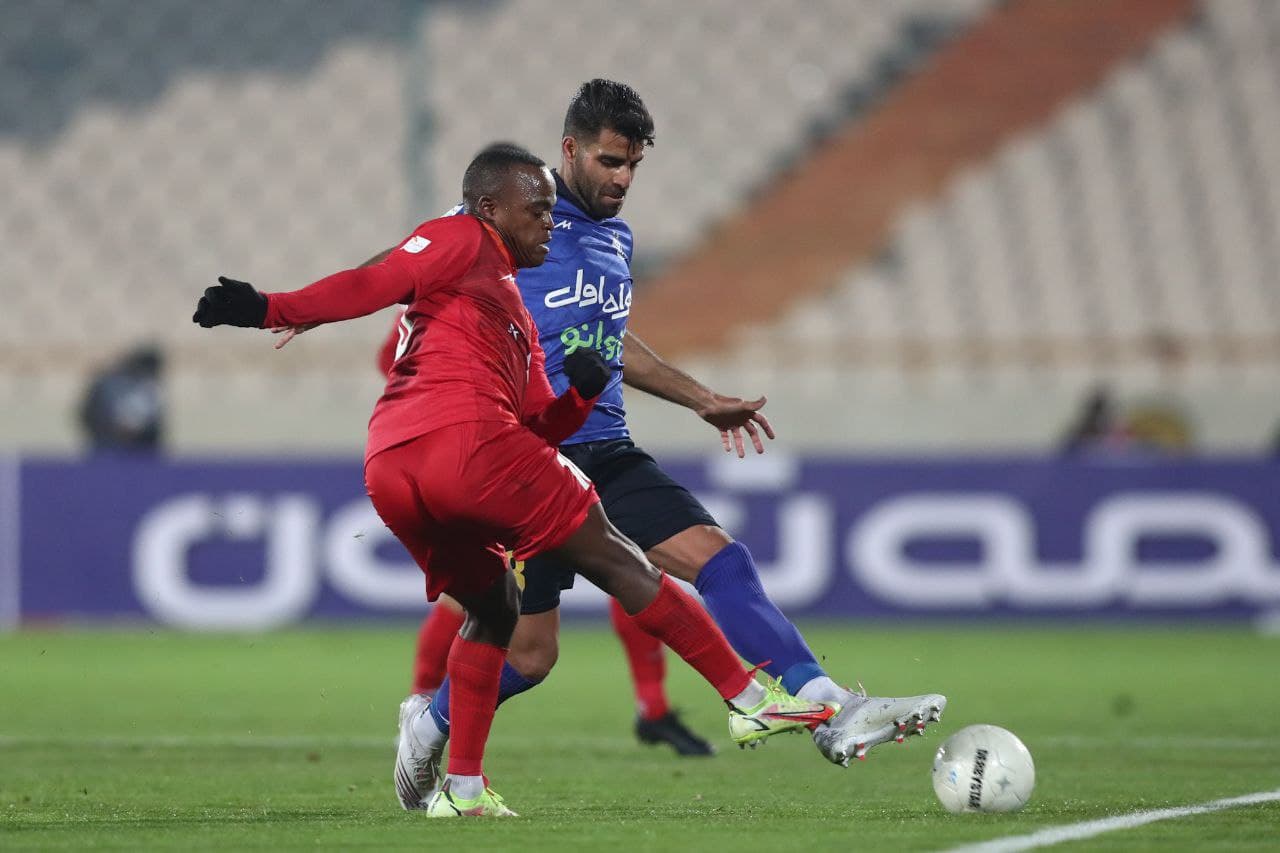 زمان بازی استقلال و فولاد خوزستان در هفته هشتم لیگ برتر (مهر 1401) تغییر کرد