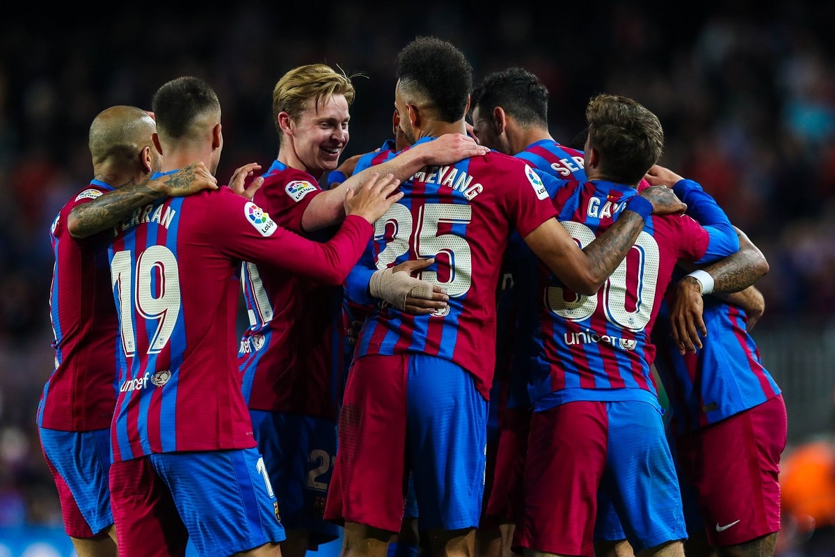 روبرت لواندوفسکی در ترکیب بارسلونا مقابل وایادولید برای بازی امشب 6 شهریور 1401