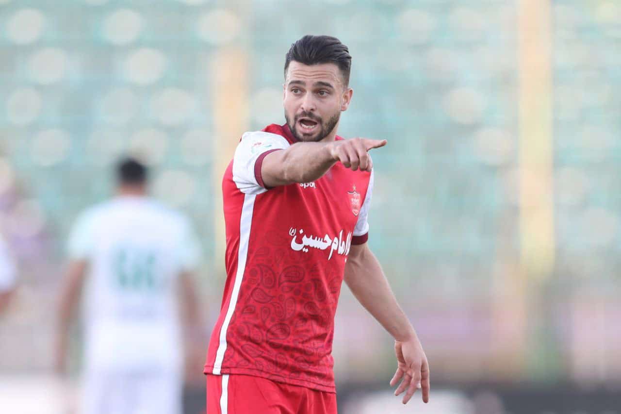 واکنش یحیی گل محمدی به درگیری سروش رفیعی با بازیکنان سپاهان در تونل ورزشگاه نقش جهان