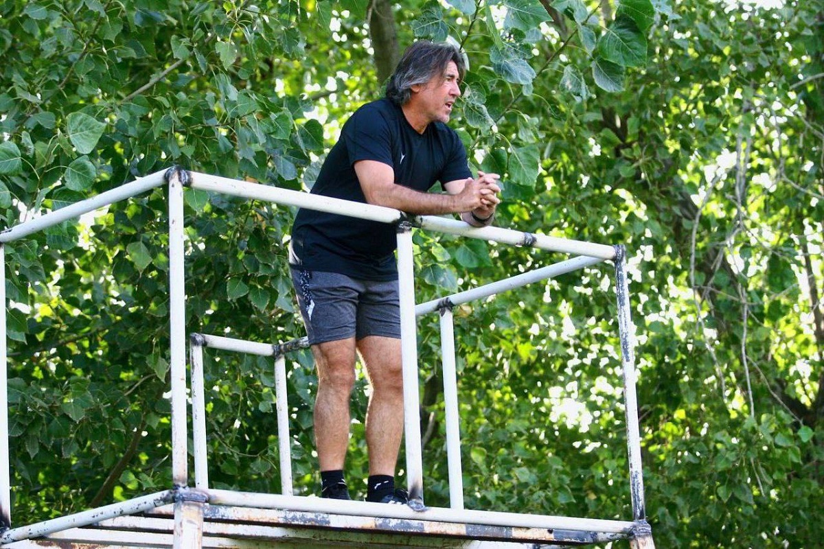 عکس| واکنش تند سیاوش یزدانی به جشن تولد ریکاردو ساپینتو در تمرین استقلال