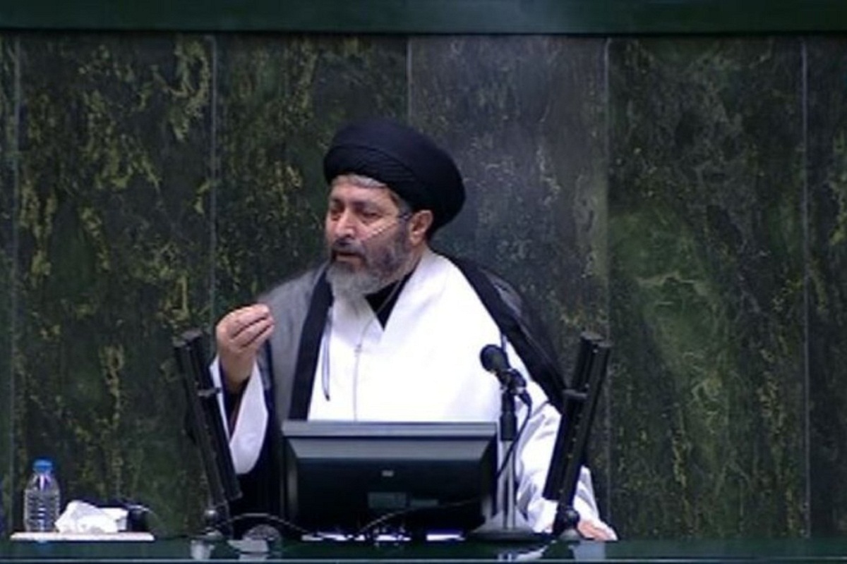 نماینده اردبیل در صحن مجلس خطاب به علی دایی: از کریم بنزما یاد بگیر!