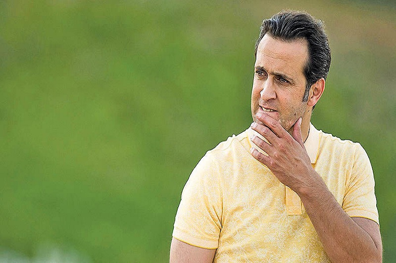 سیاه نمایی لیدر اغتشاشات در مورد توقیف اموالش؛ علی کریمی قبل از خروج از کشور املاک و دارایی خود را فروخته