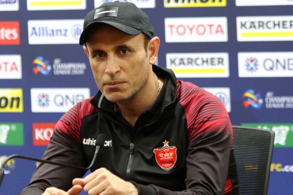 فیلم| واکنش یحیی گل محمدی به سخنرانی حسن عباسی: حواسش را جمع کند