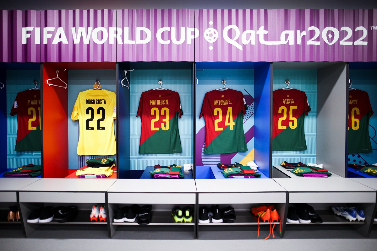 کریستیانو رونالدو روی نیمکت تیم ملی پرتغال مقابل سوئیس برای بازی امشب 15 آذر 1401