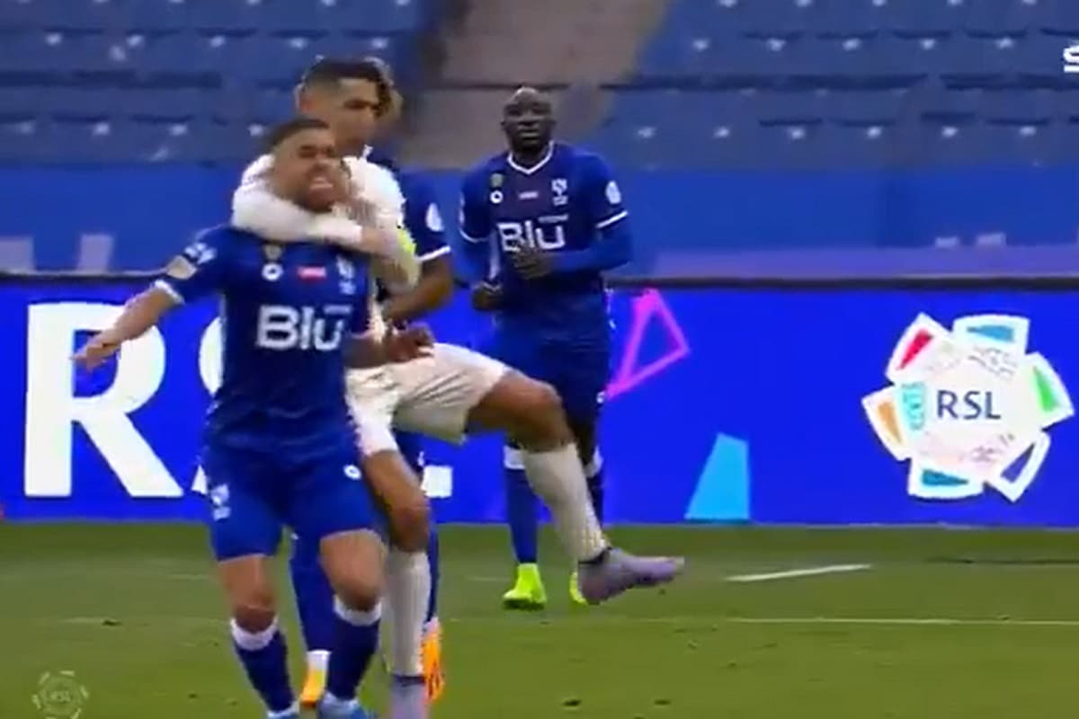 فیلم| اجرای فن کشتی کج توسط کریستیانو رونالدو