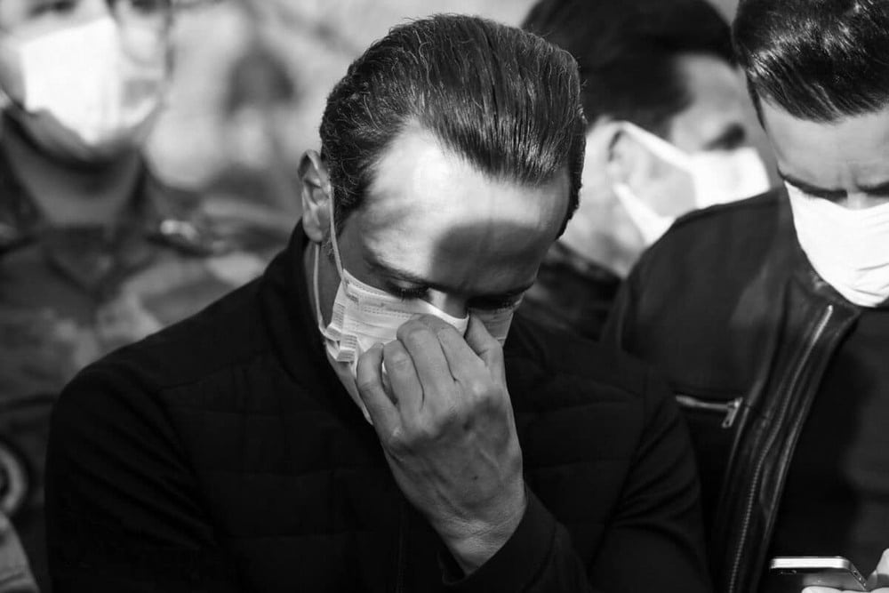 فیلم| افشاگری عجیب اپوزیسیون از علی کریمی؛ کنار دست روحانی شعار میدادی!