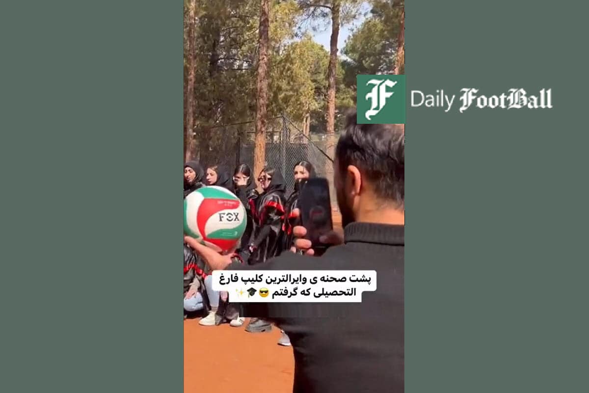 فیلم| درگیری لفظی زن بی حجاب با یک روحانی در مترو شیراز