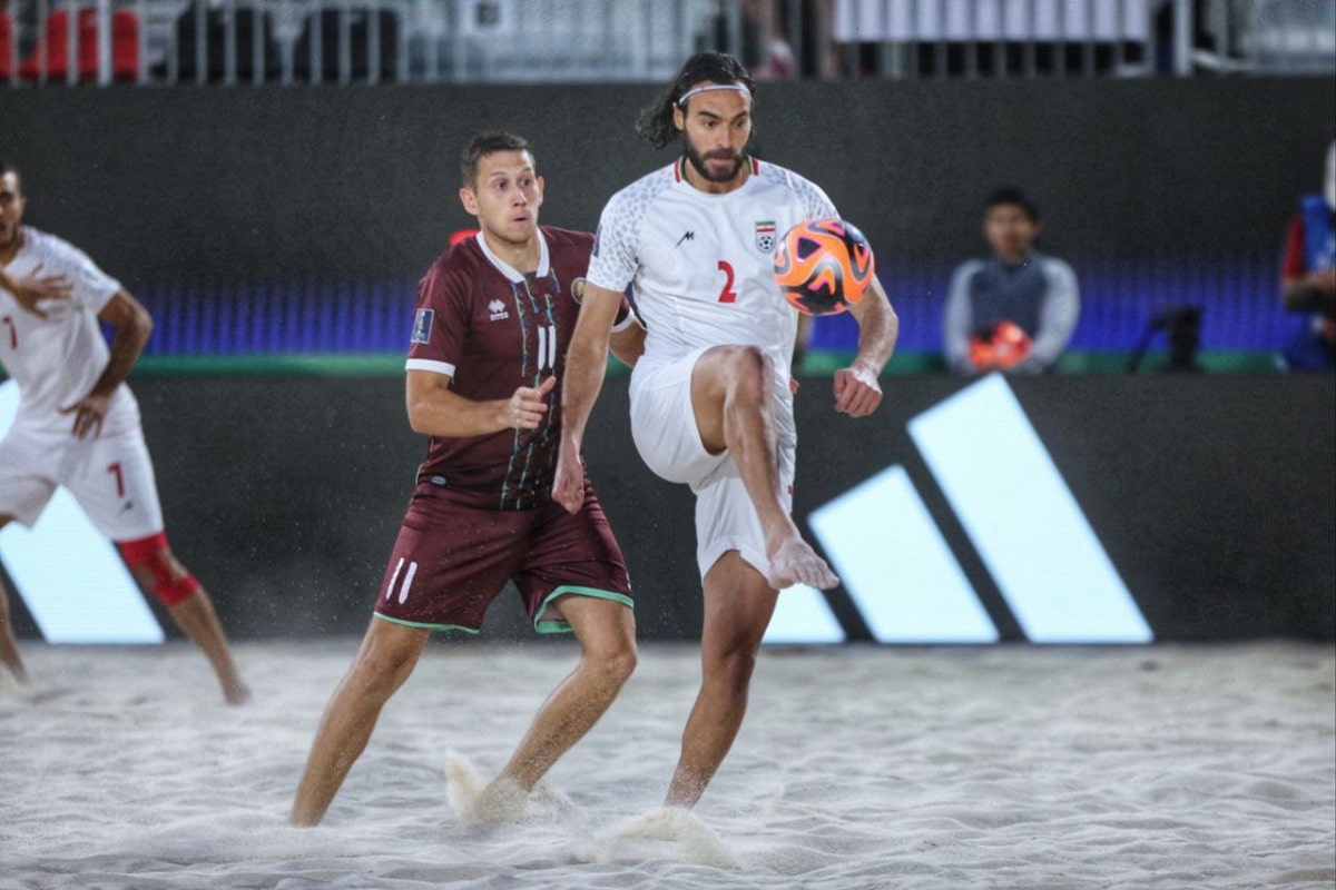 پخش زنده بازی فوتبال ساحلی ایران و بلاروس امروز یکشنبه 6 اسفند 1402