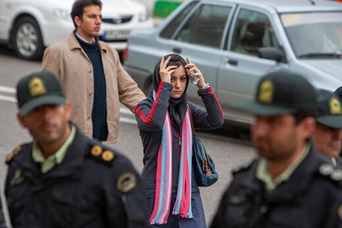 فیلم| سجده به رونالدو توسط جیمی جامپ!