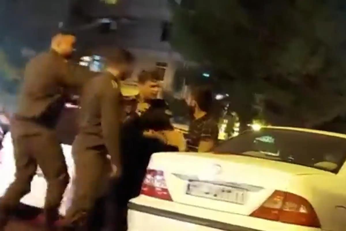 فیلم| محاصره برجک های پاسگاه مرزبانی ایران توسط طالبان