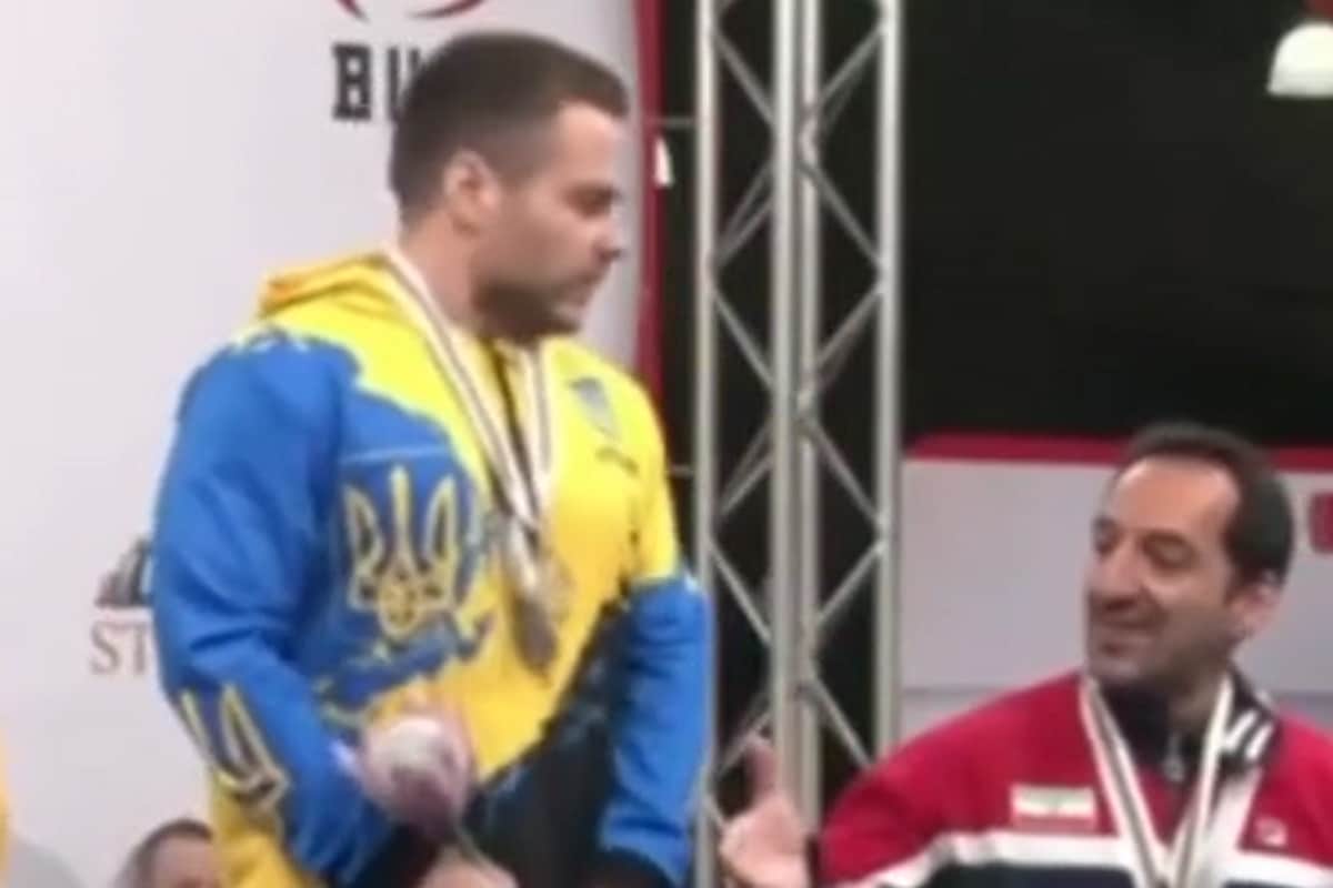 عکس| واکنش میرسلیم به ساعت میلیاردی؛ نصف قیمت می فروشم!