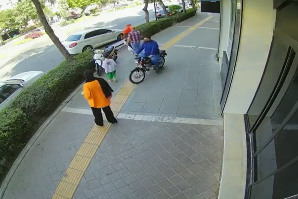 فیلم| کی گفته تو اروپا هوا گرم نمیشه؟