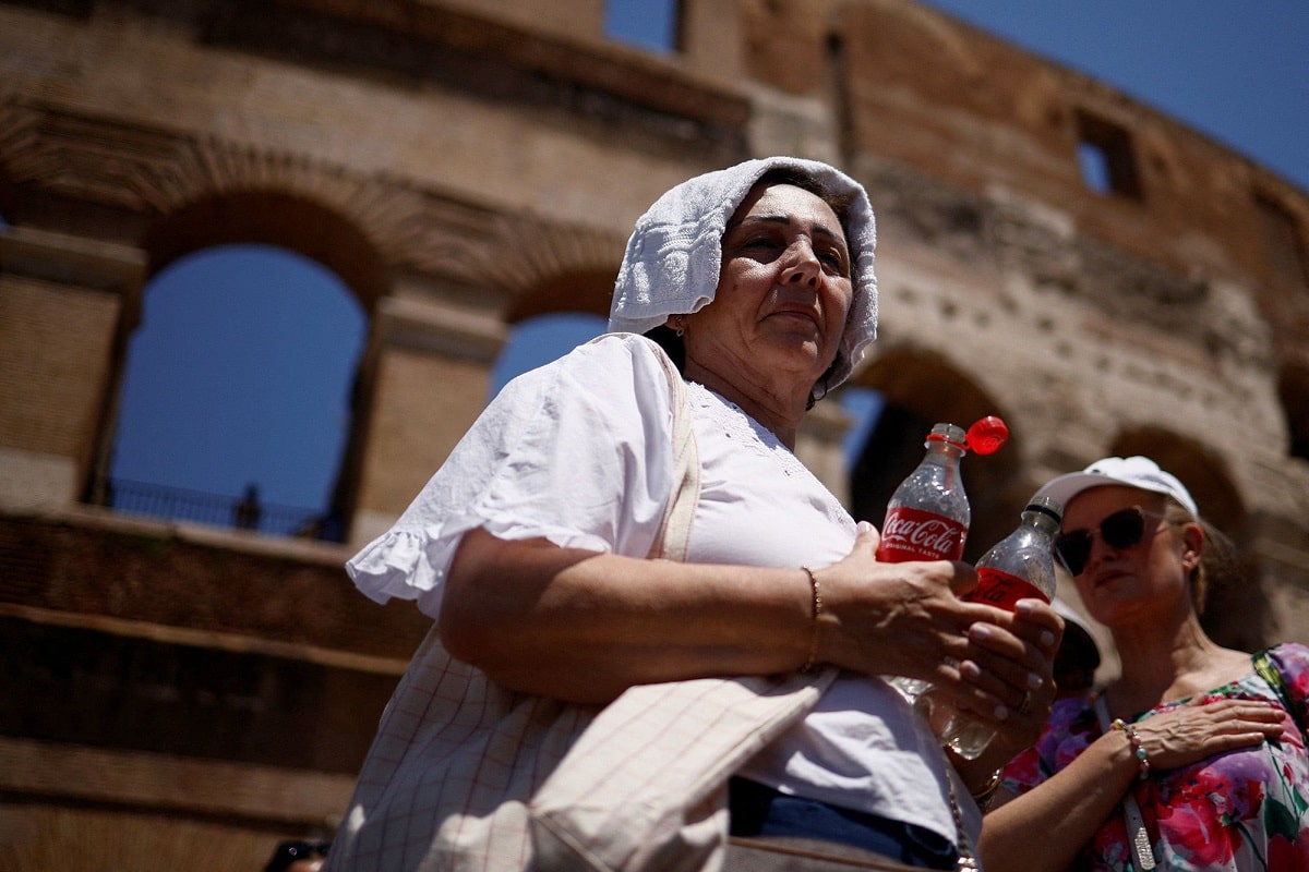 فیلم| پخش نماد پرچم همجنسگرایی در صدا و سیما