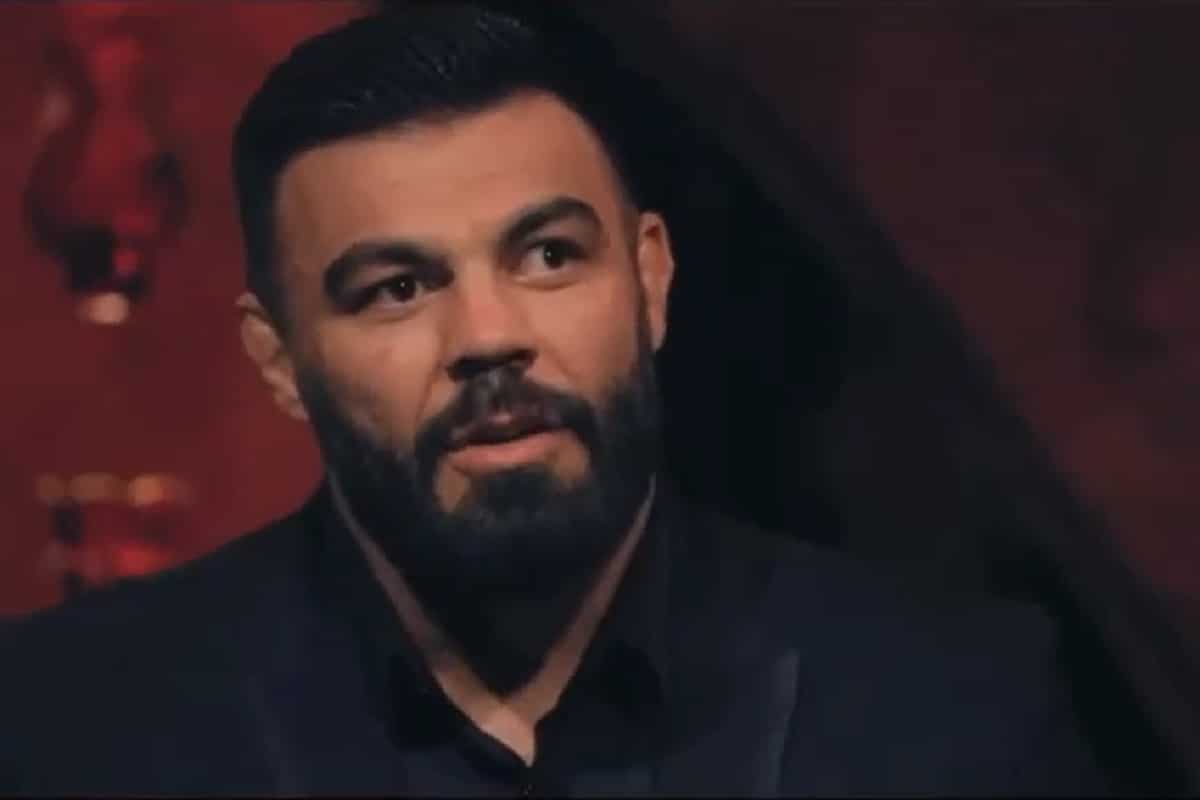 فیلم| واکنش مداح مشهور به سربند یا حیدر کرار (ع) امیر علی اکبری