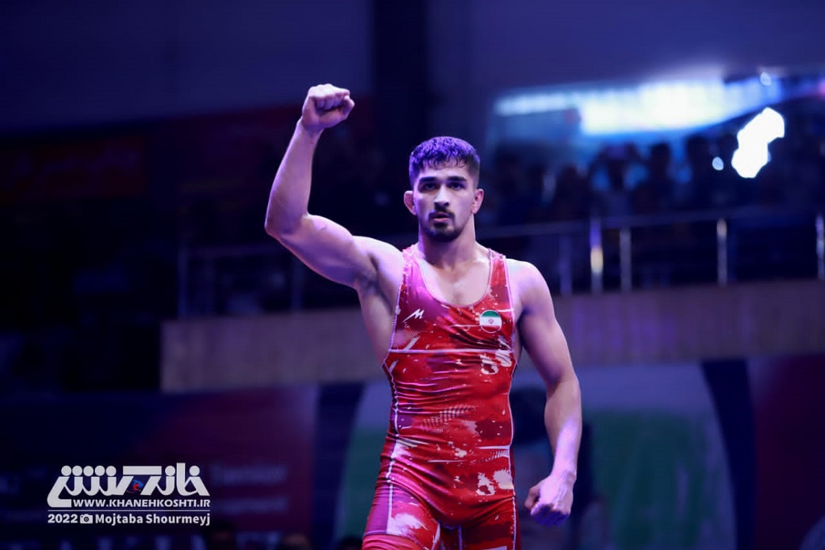 فیلم| مسابقه امیرمحمد یزدانی با حریف آذربایجانی در مسابقات کشتی آزاد قهرمانی جهان 2023