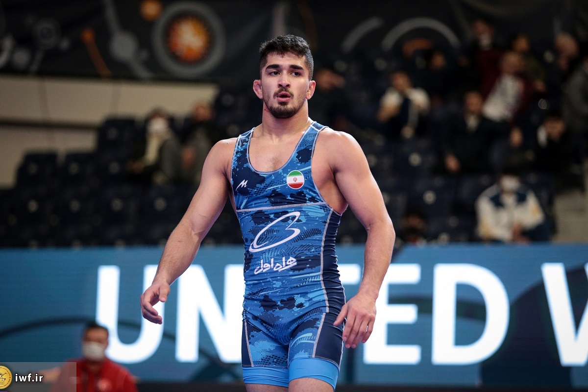 فیلم| مسابقه امیرحسین زارع با حریف مجارستانی در مسابقات کشتی آزاد قهرمانی جهان 2023