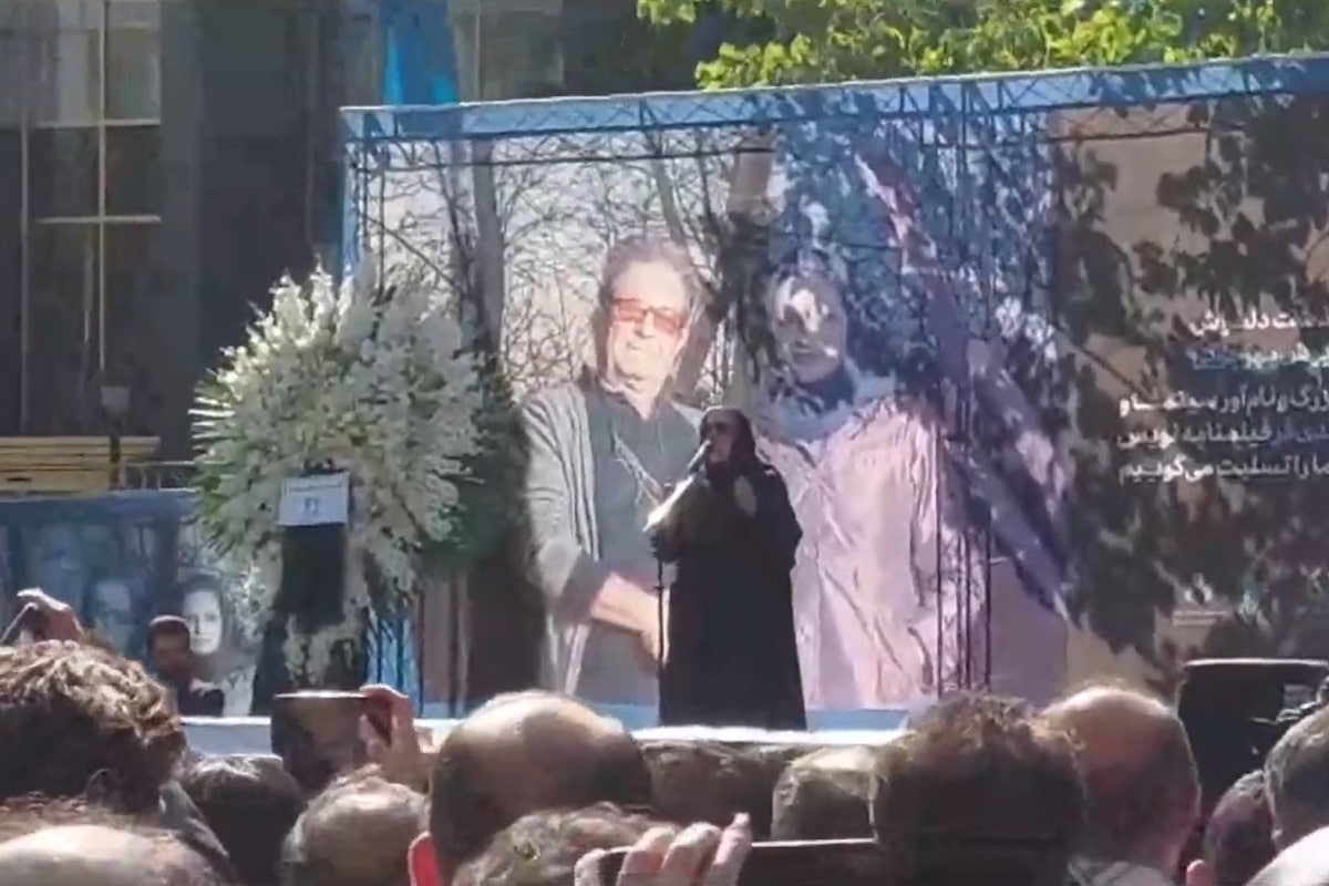 عکس| واکنش منفعلانه علی کریمی به بمباران بیمارستان المعمدانی غزه