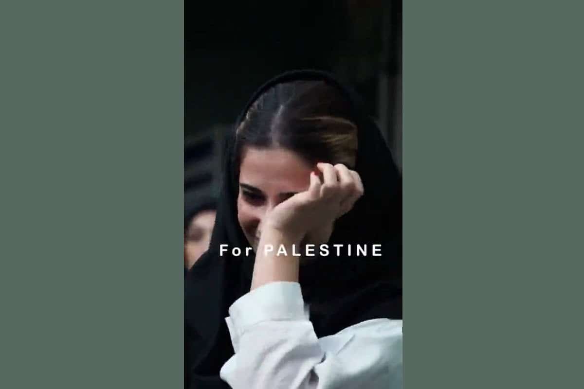 فیلم| اقدام توهین آمیز هواداران استقلال در ورزشگاه آزادی