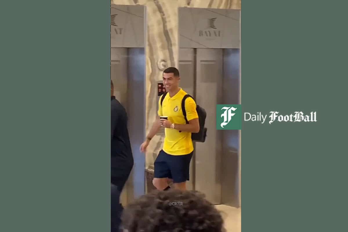 عکس| تندیس کریستیانو رونالدو در هتل اسپیناس پالاس تهران