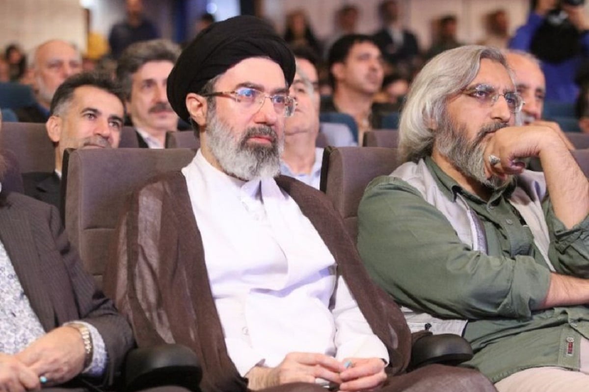 فیلم| با حقوق یک روز، دوتا آیفون خریدم!