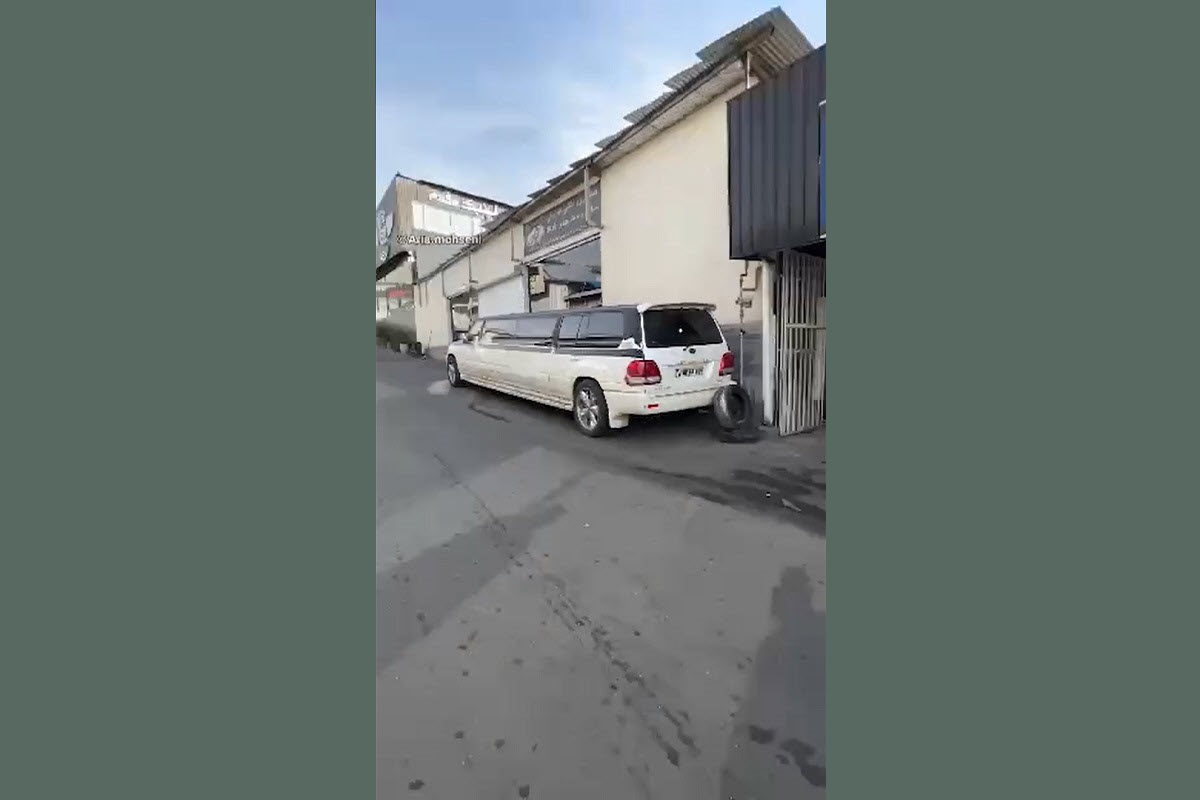 عکس| واکنش ستاد امر به معروف استان تهران به هنجارشکنی تماشاگران بی حجاب دربی در ورزشگاه آزادی