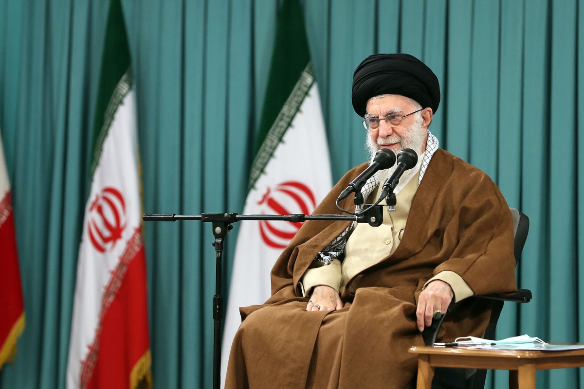 فیلم| تنها تاجگذاری مورد تایید رهبر انقلاب