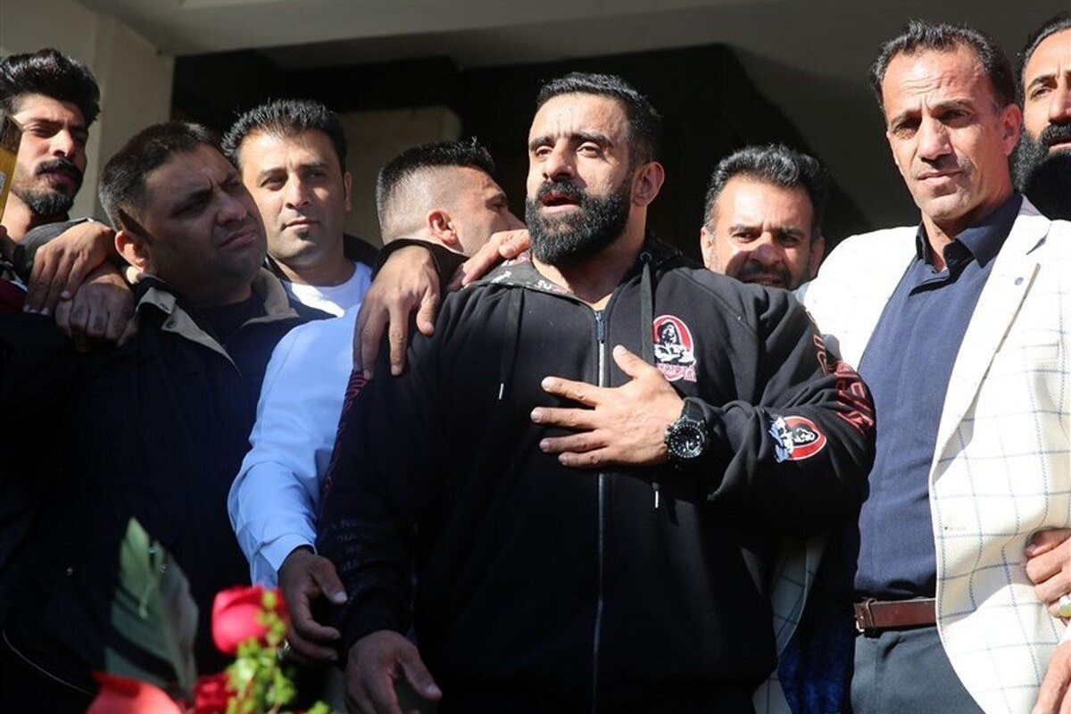 فیلم| رفتار زشت هادی چوپان با یک کودک جنجال به پا کرد