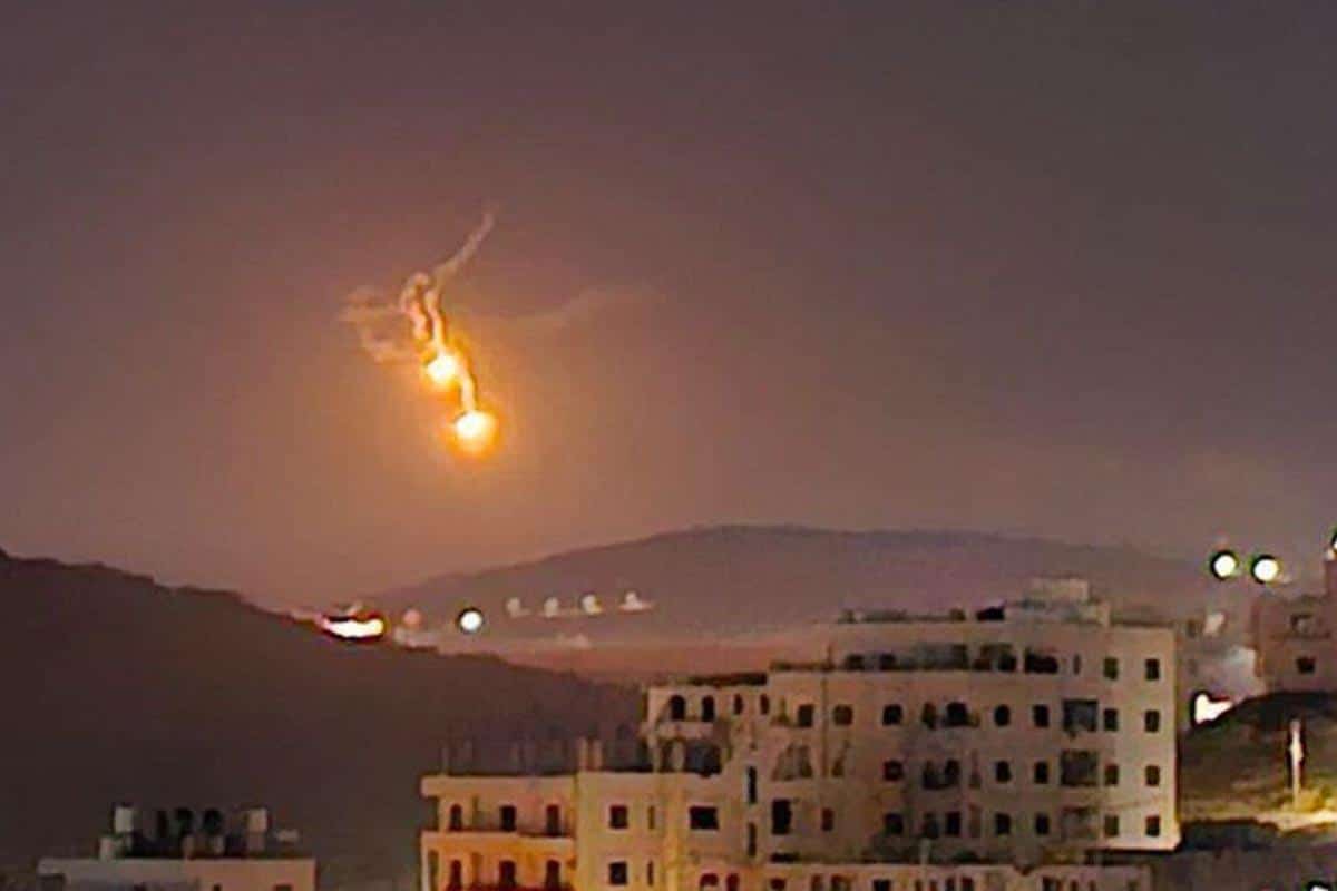 فیلم| وحشت و فرار دسته جمعی در خیابان های اسرائیل با غرش موشک های ایران