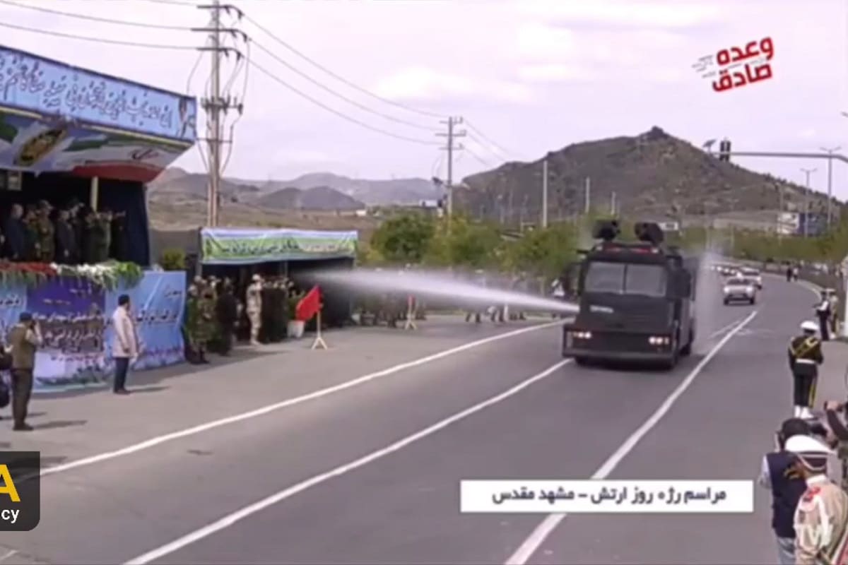 عکس| واکنش به مقایسه محمدرضا پهلوی با رهبر انقلاب توسط علی کریمی