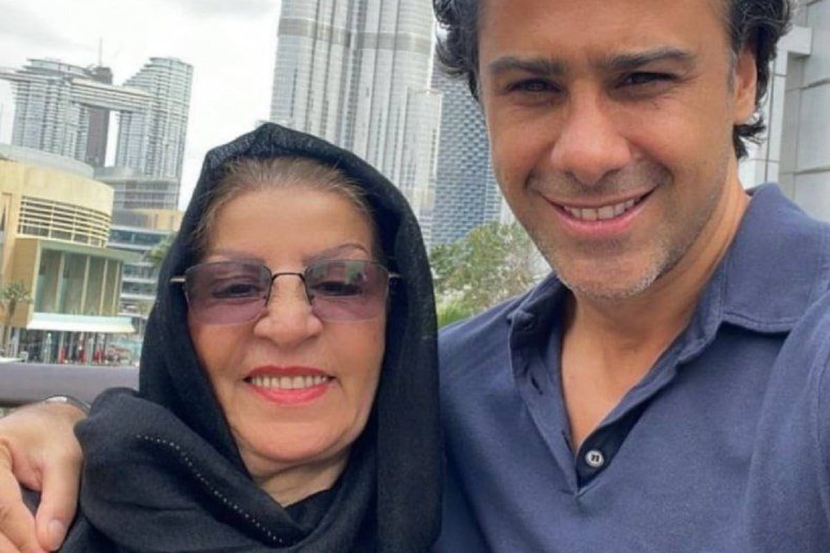 عکس| فرهاد مجیدی و مادرش در دبی