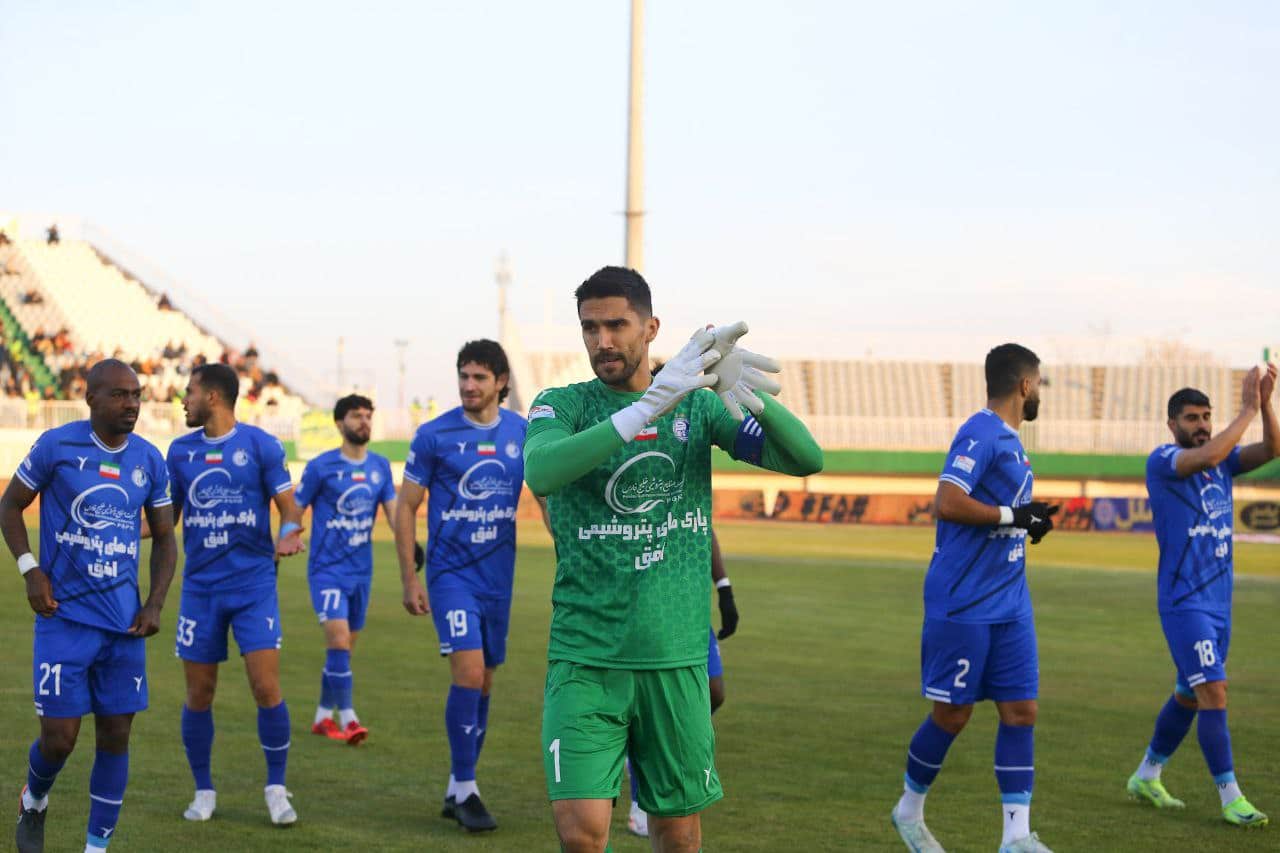 ترکیب احتمالی استقلال مقابل چادرملو برای بازی فردا 6 دی 1403