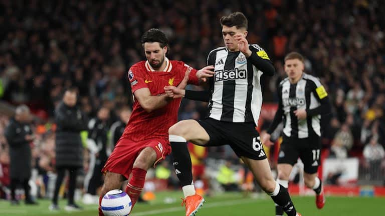 نتیجه بازی لیورپول و نیوکاسل| صدر جدول لیگ برتر انگلیس در سلطه قرمزها