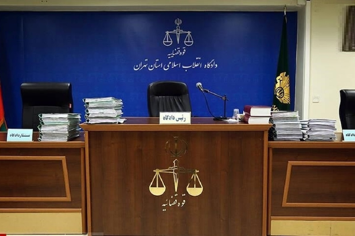 فیلم| حمله تند رائفی پور به قالیباف و خانواده اش؛ مگه مکزیکه اینجا پول نقد رد و بدل بکنید؟