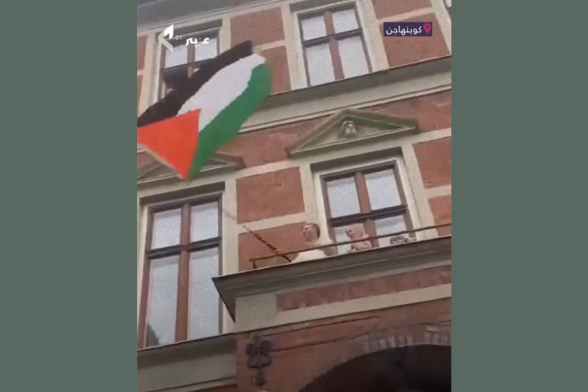 فیلم| فوتبال بازی کردن ولادیمیر پوتین در کاخ کرملین روسیه