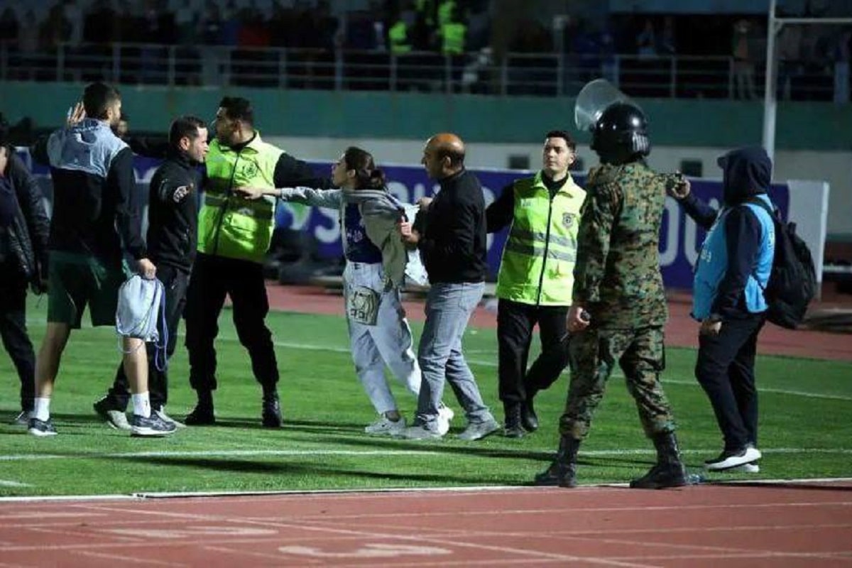 عاقبت هنجارشکنی زن بی حجاب در ورزشگاه اراک