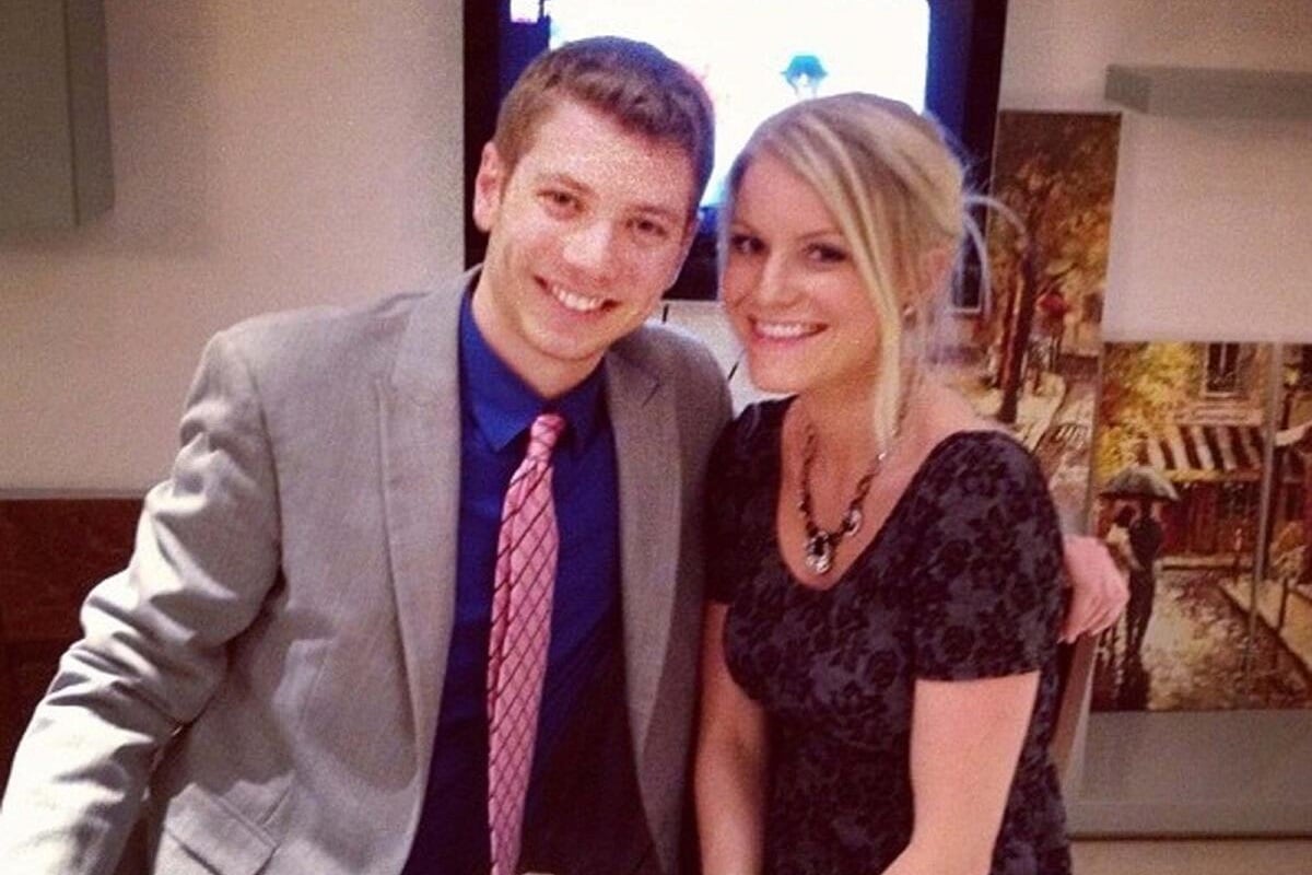 عکس| قیمت نجومی بلیت جایگاه بانوان بازی پرسپولیس و مس رفسنجان در ورزشگاه آزادی