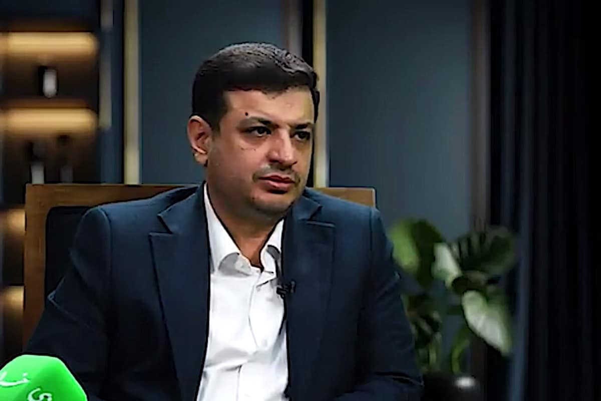 فیلم| مراسم استقبال و دست بوسی دختر از پادشاه مراکش