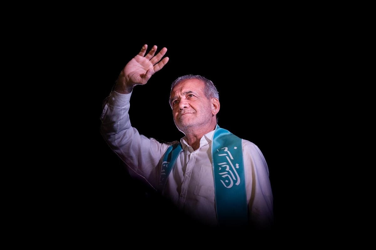 فیلم| کمثل الحمار؛ توهین های وقیحانه رئیس ستاد پزشکیان در سلماس به اسلام و مسلمین