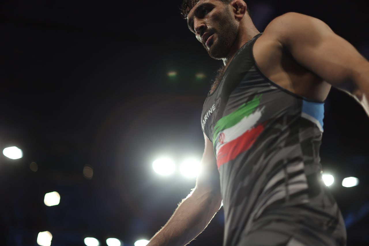 فیلم| مسابقه حسن یزدانی و حریف بلغارستانی در فینال مسابقات کشتی آزاد المپیک 2024 پاریس