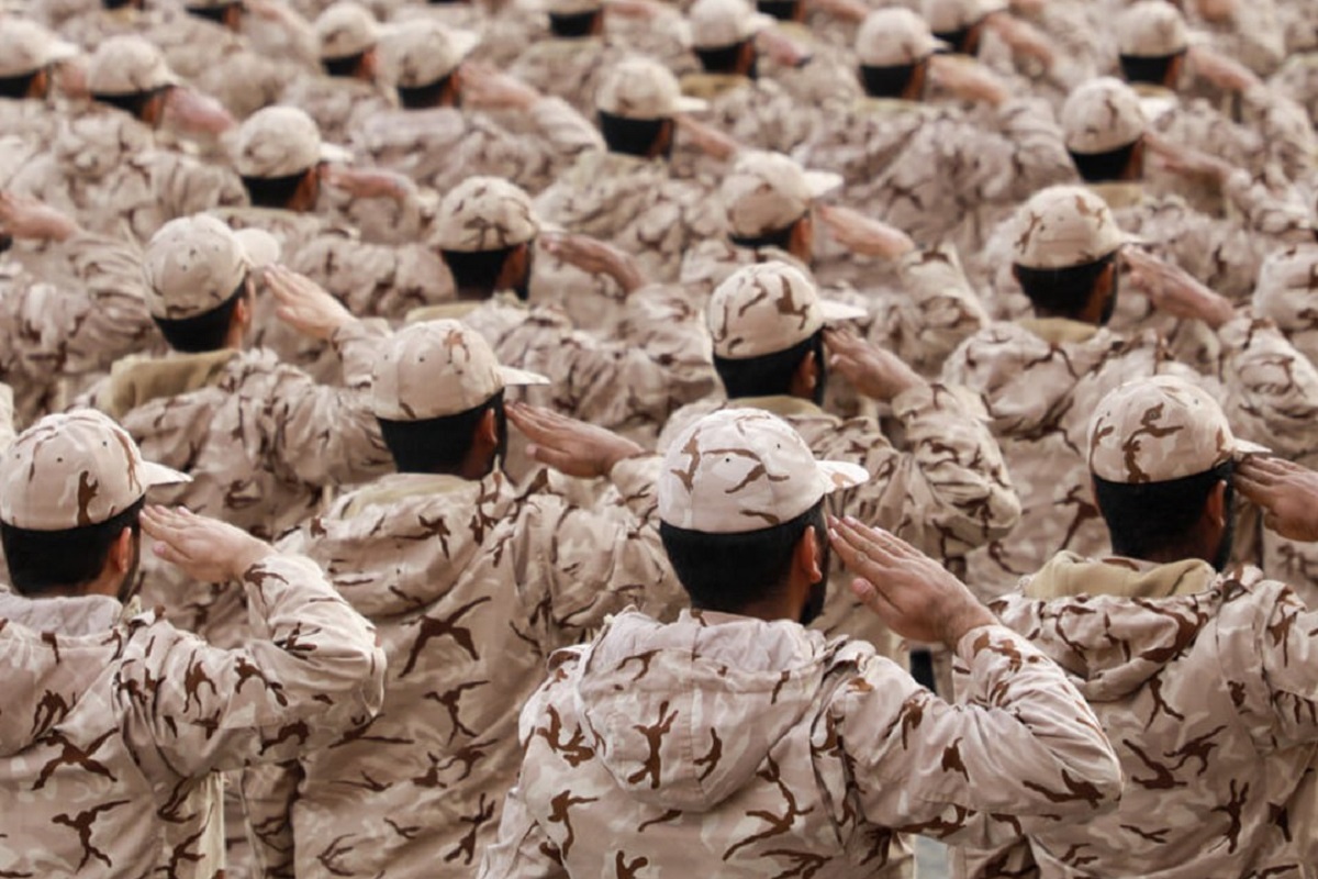 فیلم| واکنش تند المیرا شریفی مقدم به لباس کاروان ایران در افتتاحیه المپیک 2024 پاریس